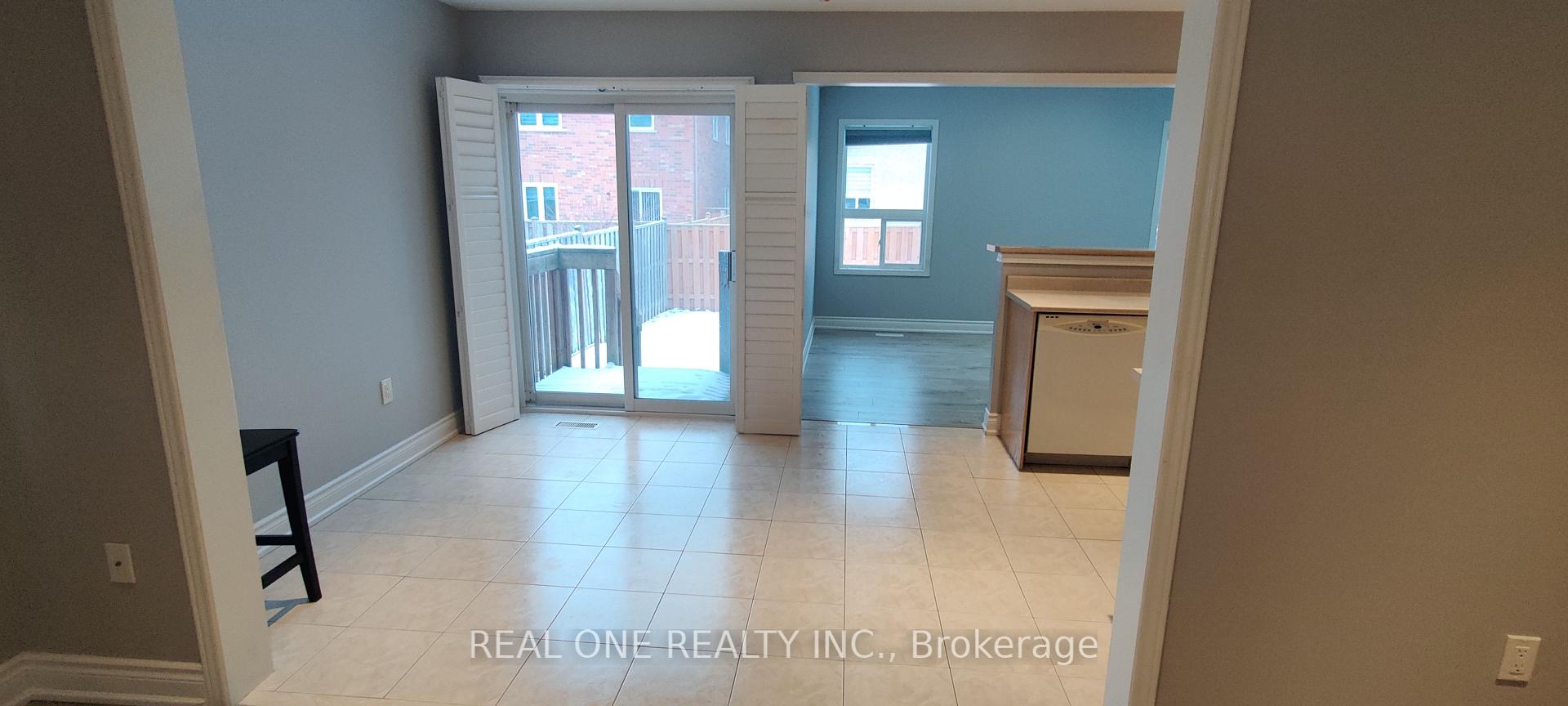 Photo 16 of 63 Briarcrest Drive, Markham, Berczy — HOMEH