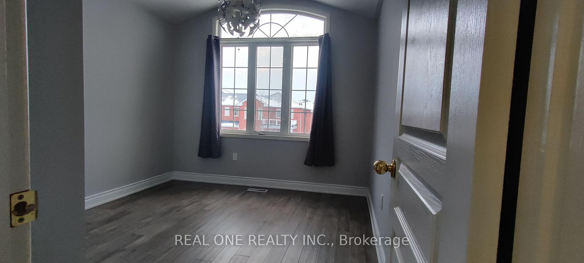 Photo 31 of 63 Briarcrest Drive, Markham, Berczy — HOMEH
