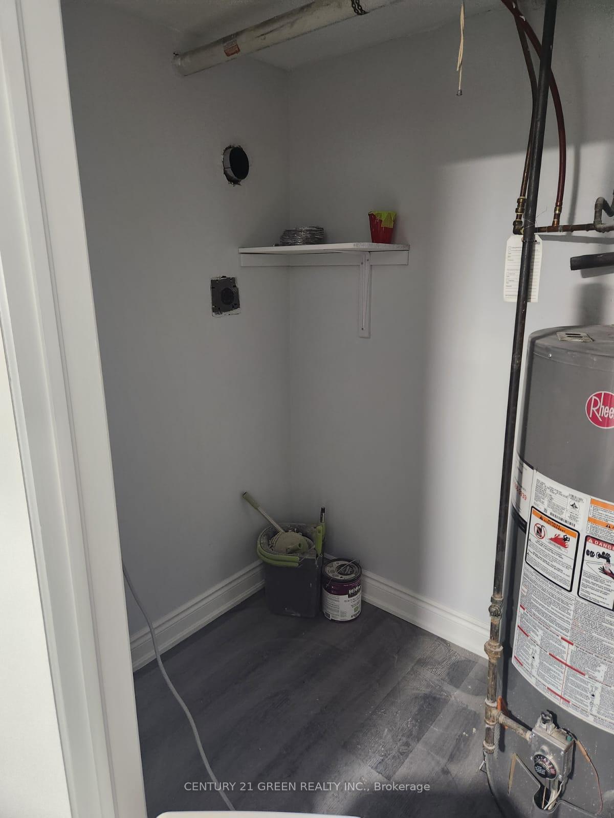 Photo 5 of Unit (Basement), 7142 Honeysuckle Avenue, Mississauga, Malton — HOMEH