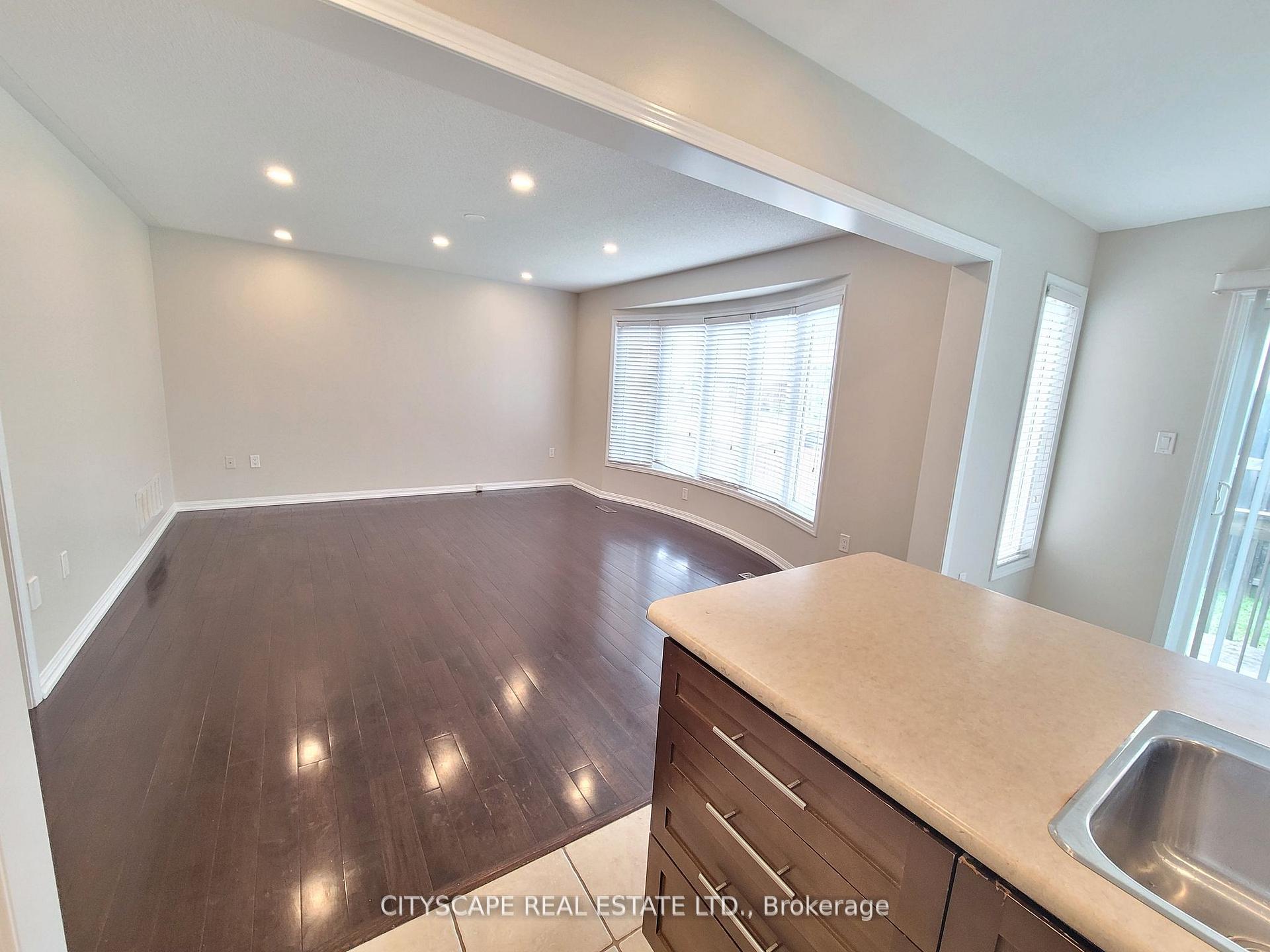 Photo 24 of 219 Mcginnis Crescent, Milton, Harrison — HOMEH