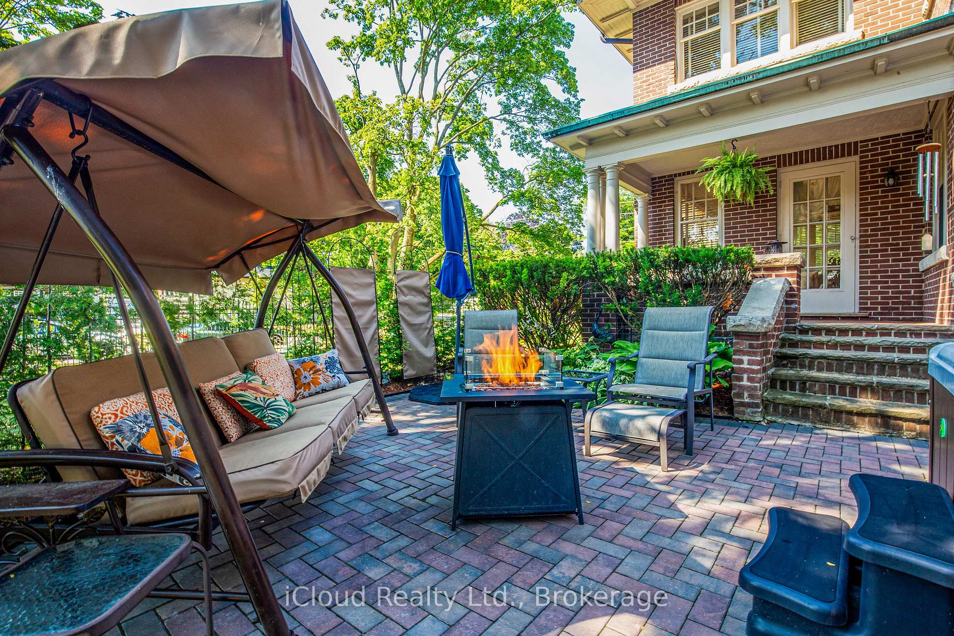 Photo 11 of 447 Simcoe Street N, Oshawa, O'Neill — HOMEH