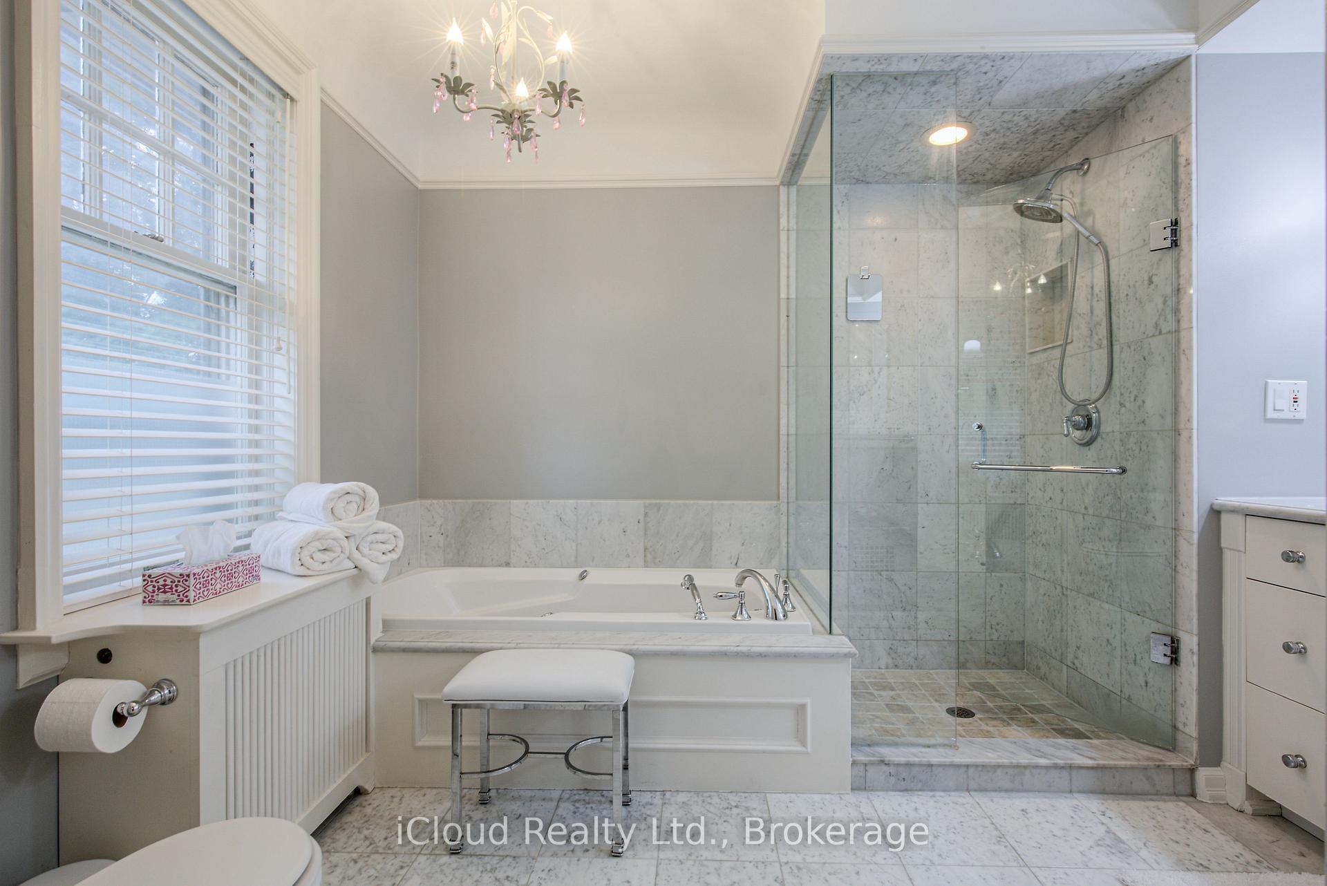 Photo 36 of 447 Simcoe Street N, Oshawa, O'Neill — HOMEH