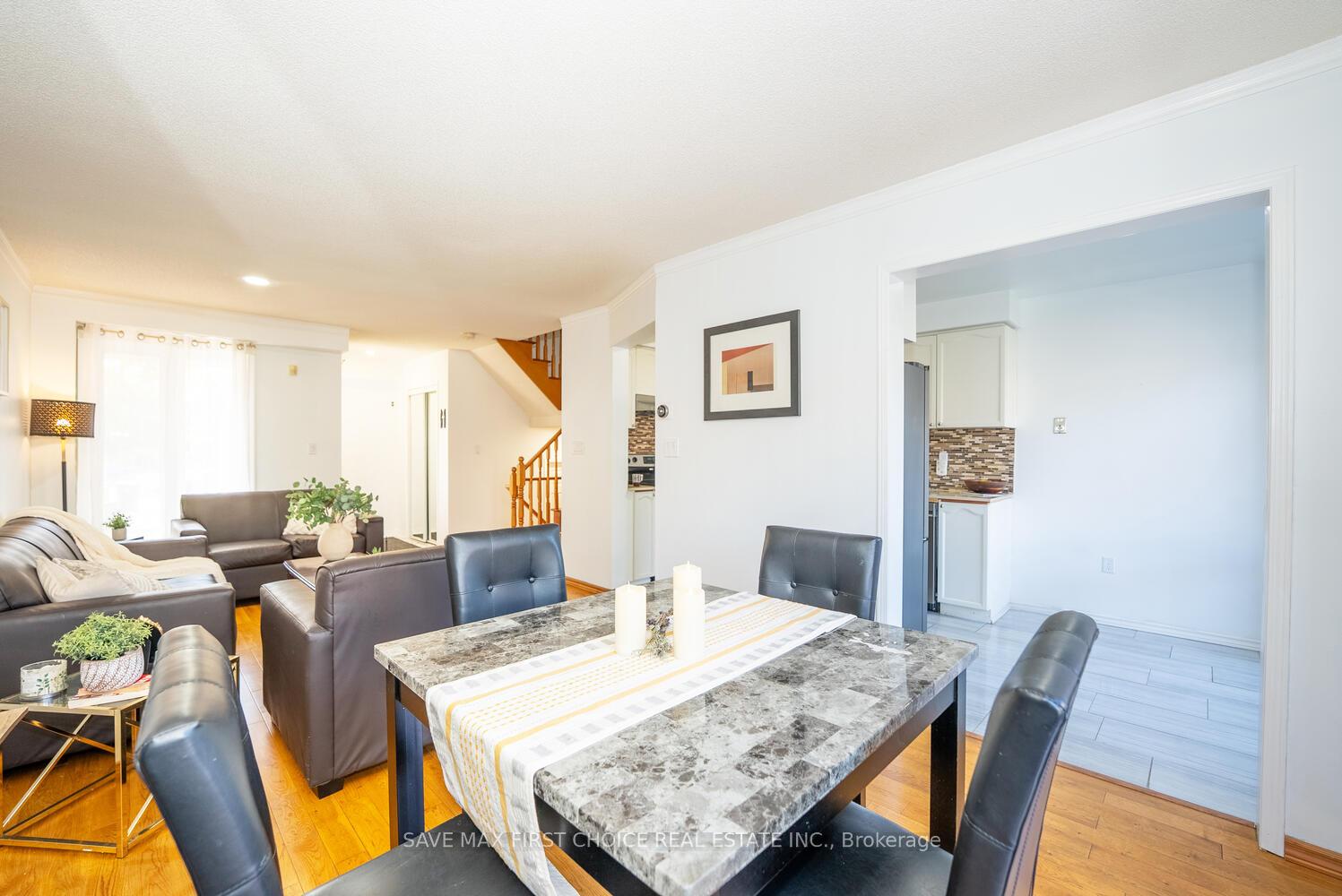 Photo 8 of 3389 Scotch Pine Gate, Mississauga, Lisgar — HOMEH