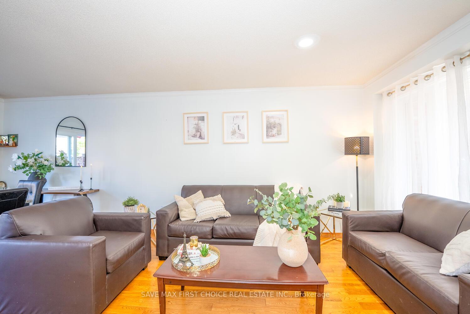 Photo 9 of 3389 Scotch Pine Gate, Mississauga, Lisgar — HOMEH