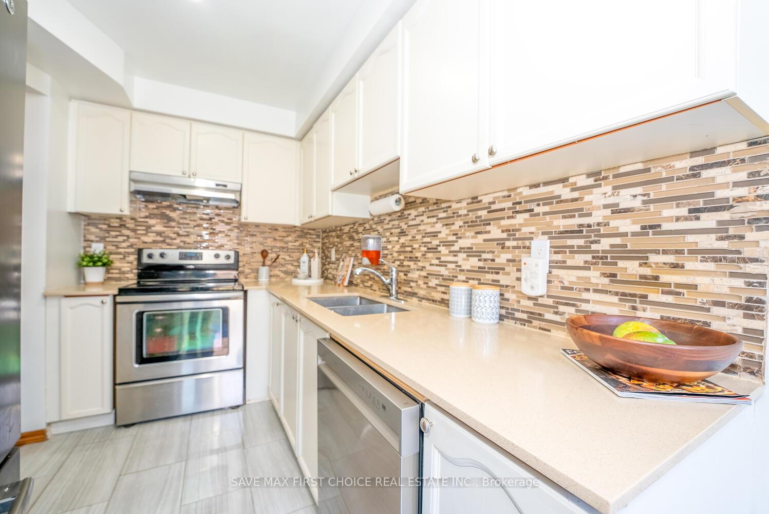 Photo 14 of 3389 Scotch Pine Gate, Mississauga, Lisgar — HOMEH