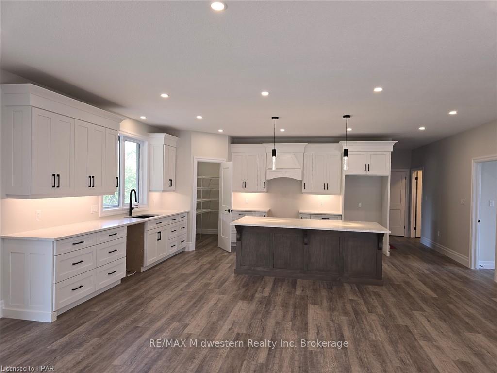 Photo 5 of 475 Keeso Lane, North Perth, Listowel — HOMEH