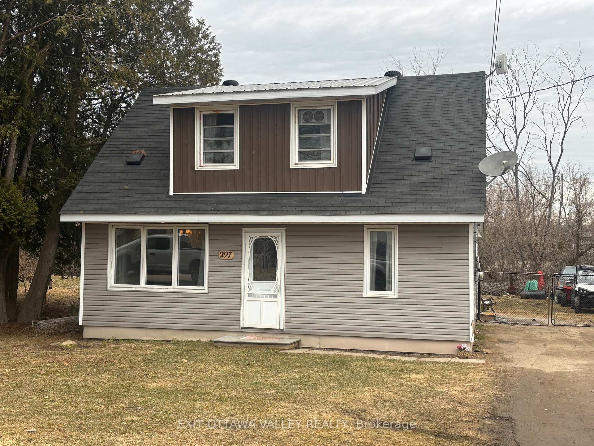 Front of 297 Julien Street