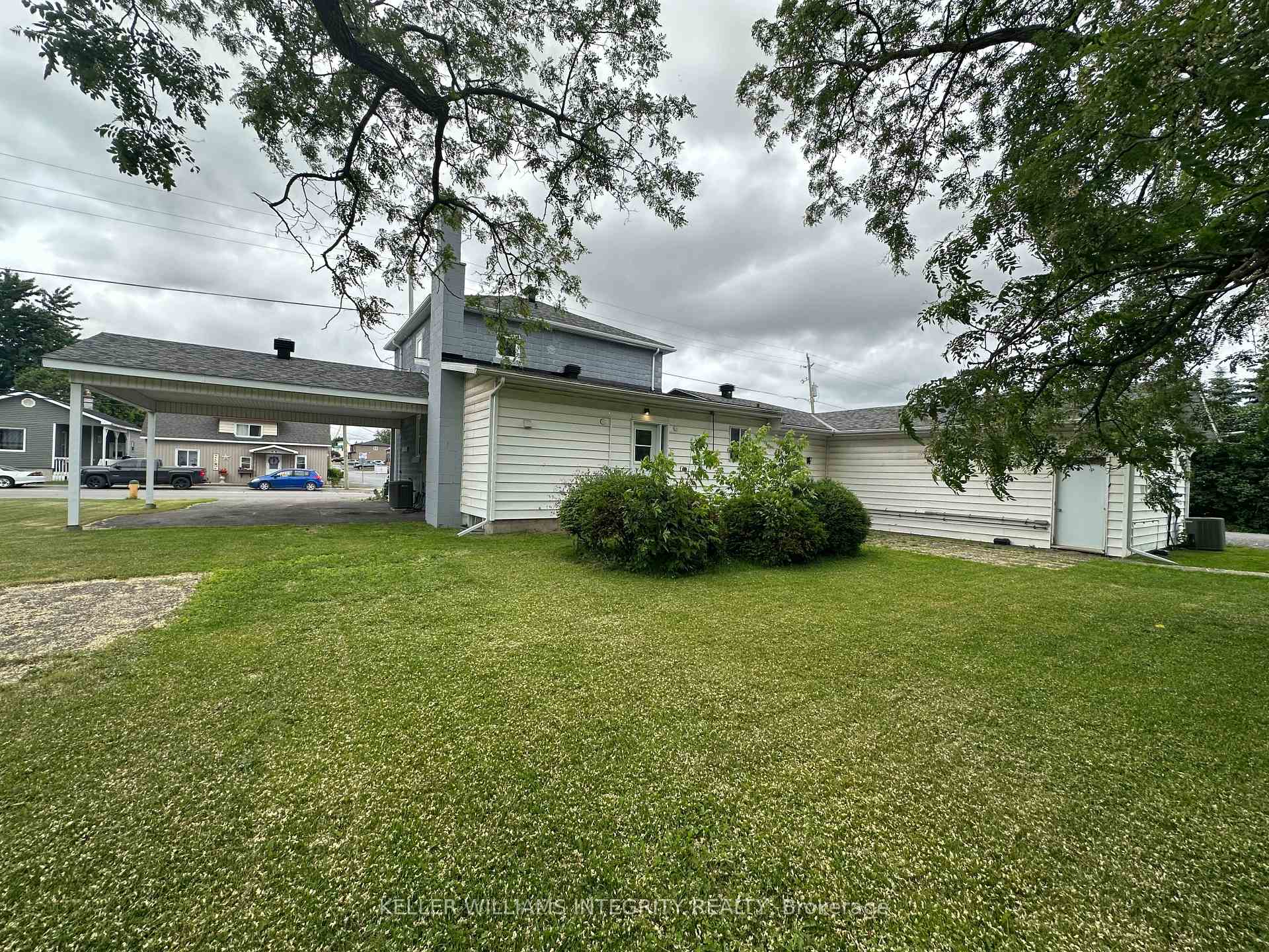 Photo 3 of 12-14 Queen Street, North Stormont, North Stormont (Finch) Twp — HOMEH