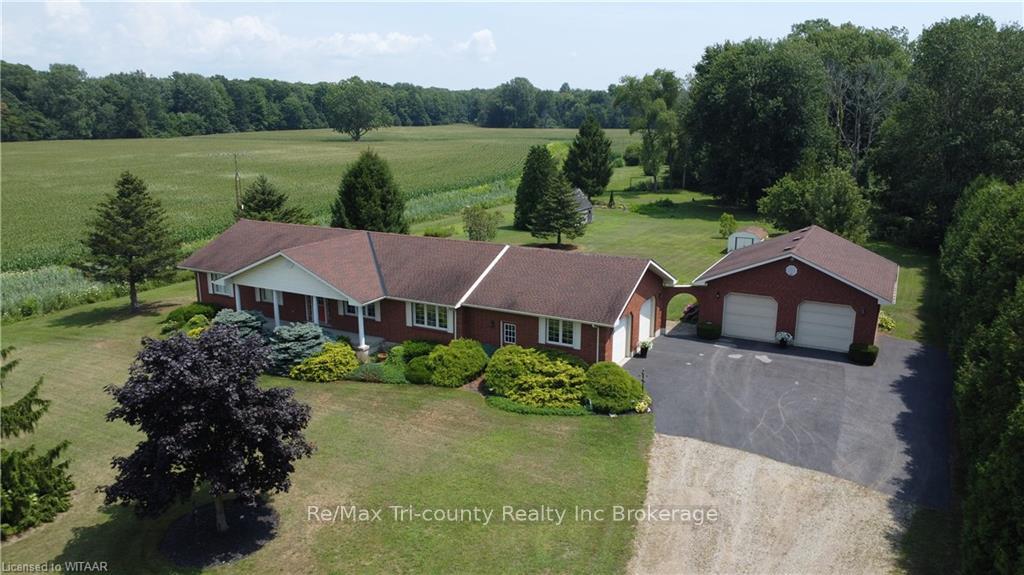 Front of 916 Norfolk County Road 28