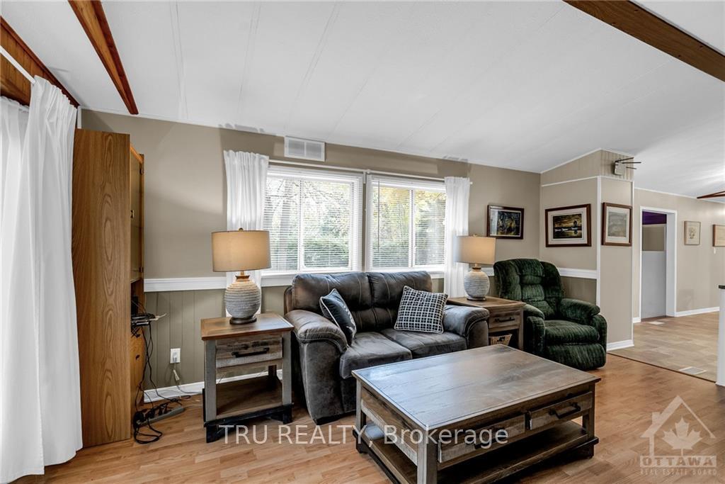 Photo 2 of 4-10152 County Road 43, North Dundas, North Dundas (Mountain) Twp — HOMEH