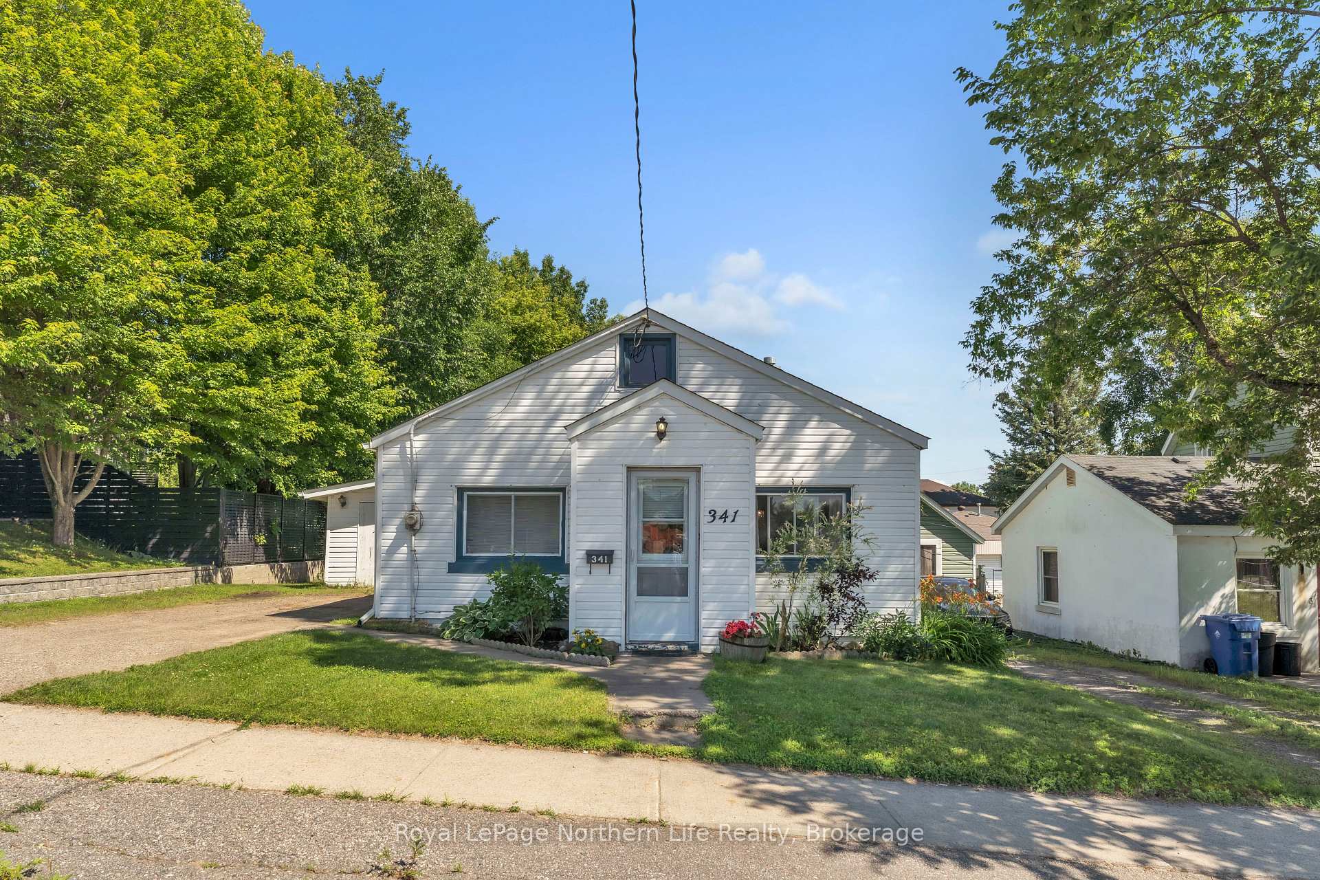 Front of 341 Timmins Street