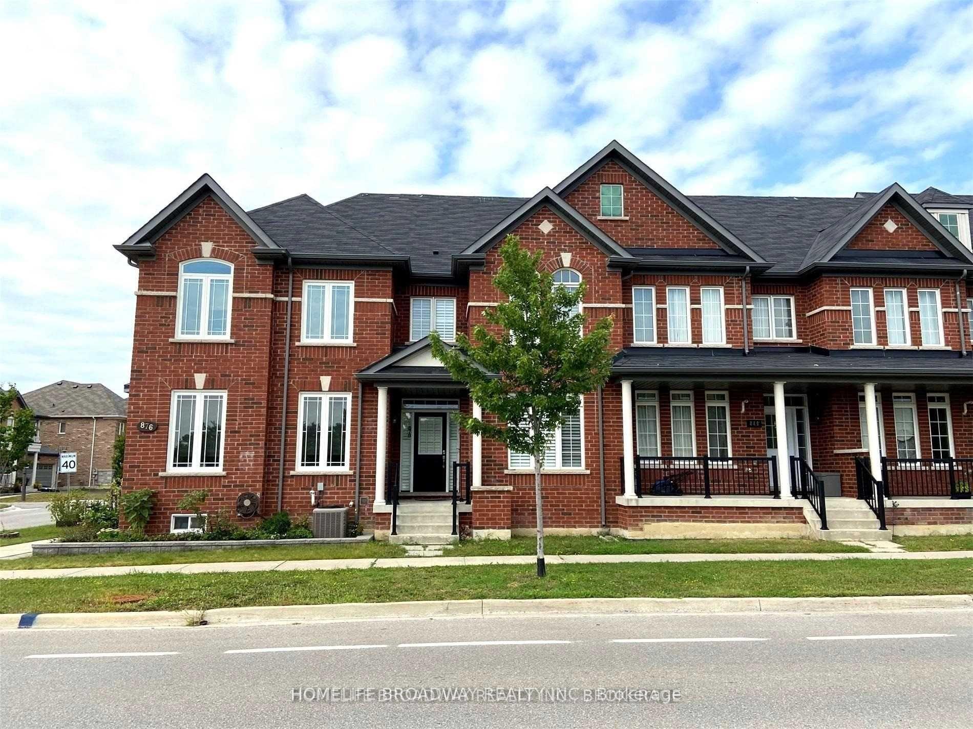 Front of 878 Castlemore Avenue
