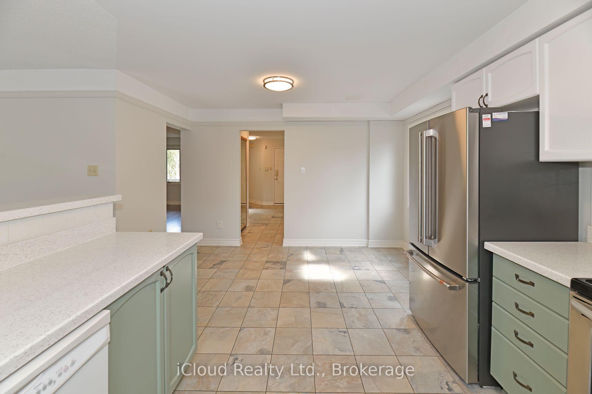 Photo 10 of 2845 Tradewind Drive, Mississauga, Meadowvale — HOMEH