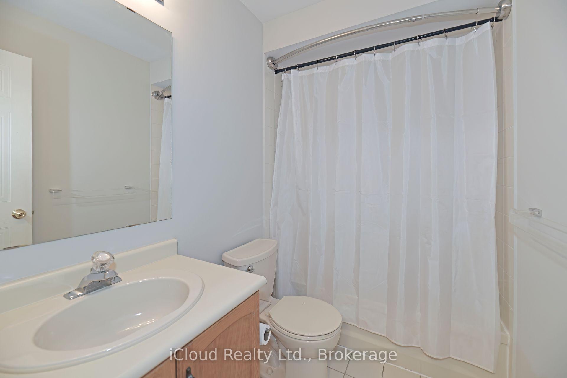 Photo 23 of 2845 Tradewind Drive, Mississauga, Meadowvale — HOMEH