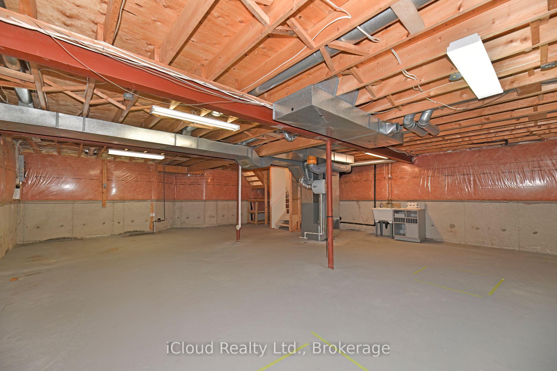 Photo 25 of 2845 Tradewind Drive, Mississauga, Meadowvale — HOMEH