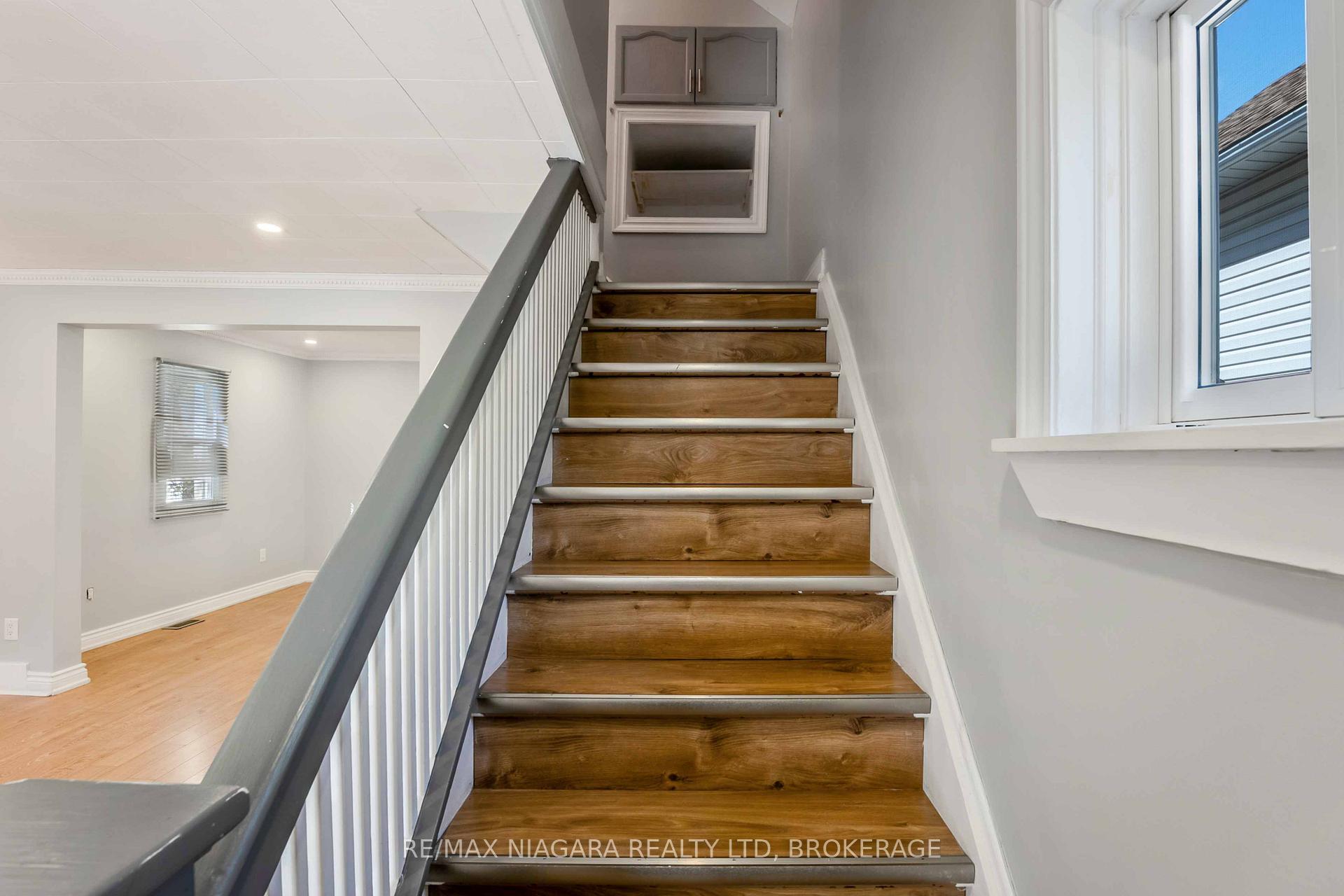 Photo 19 of 5231 Kitchener Street, Niagara Falls, Clifton Hill — HOMEH