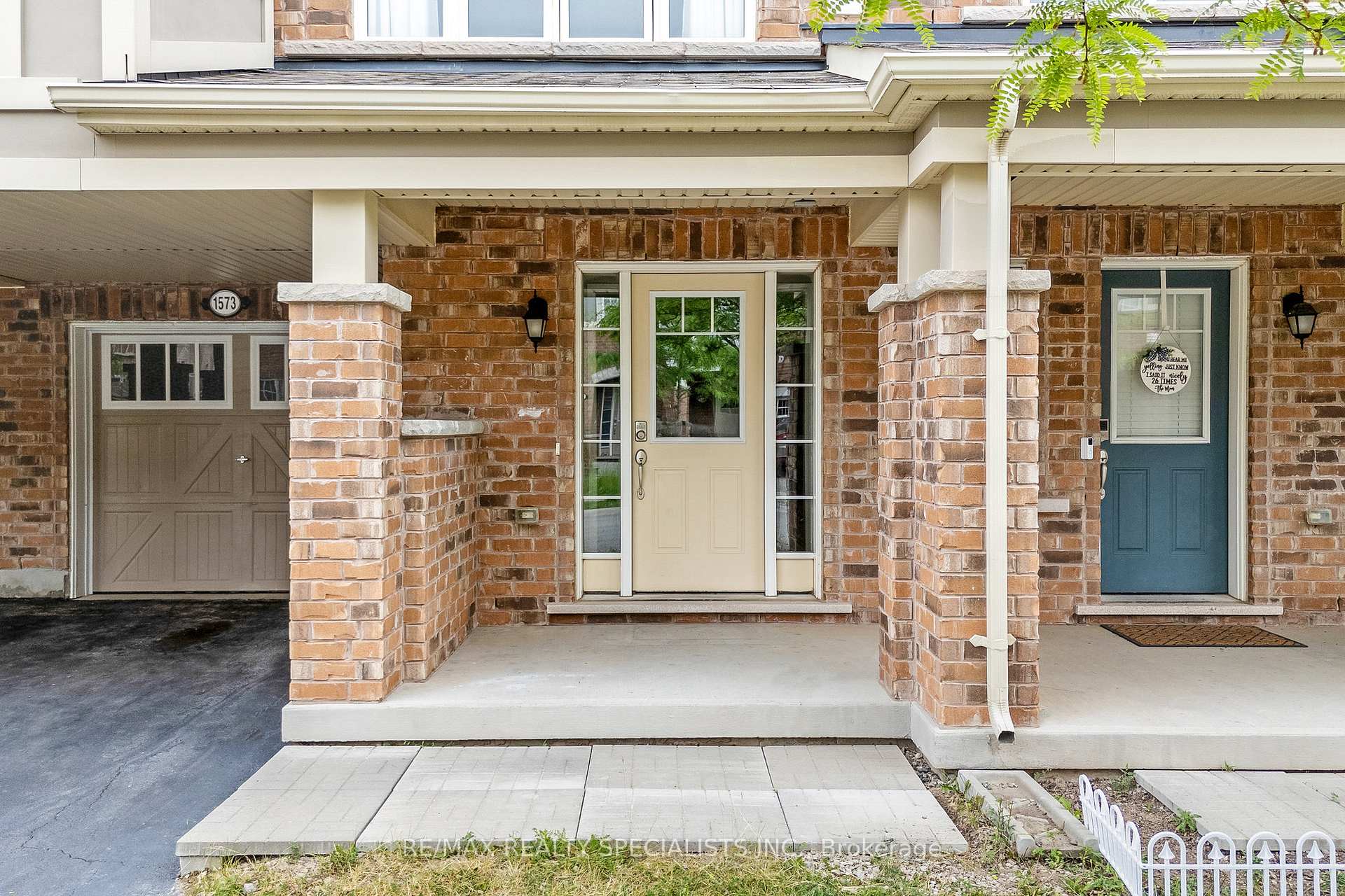 Photo 10 of 1573 Leblanc Court, Milton, Ford — HOMEH