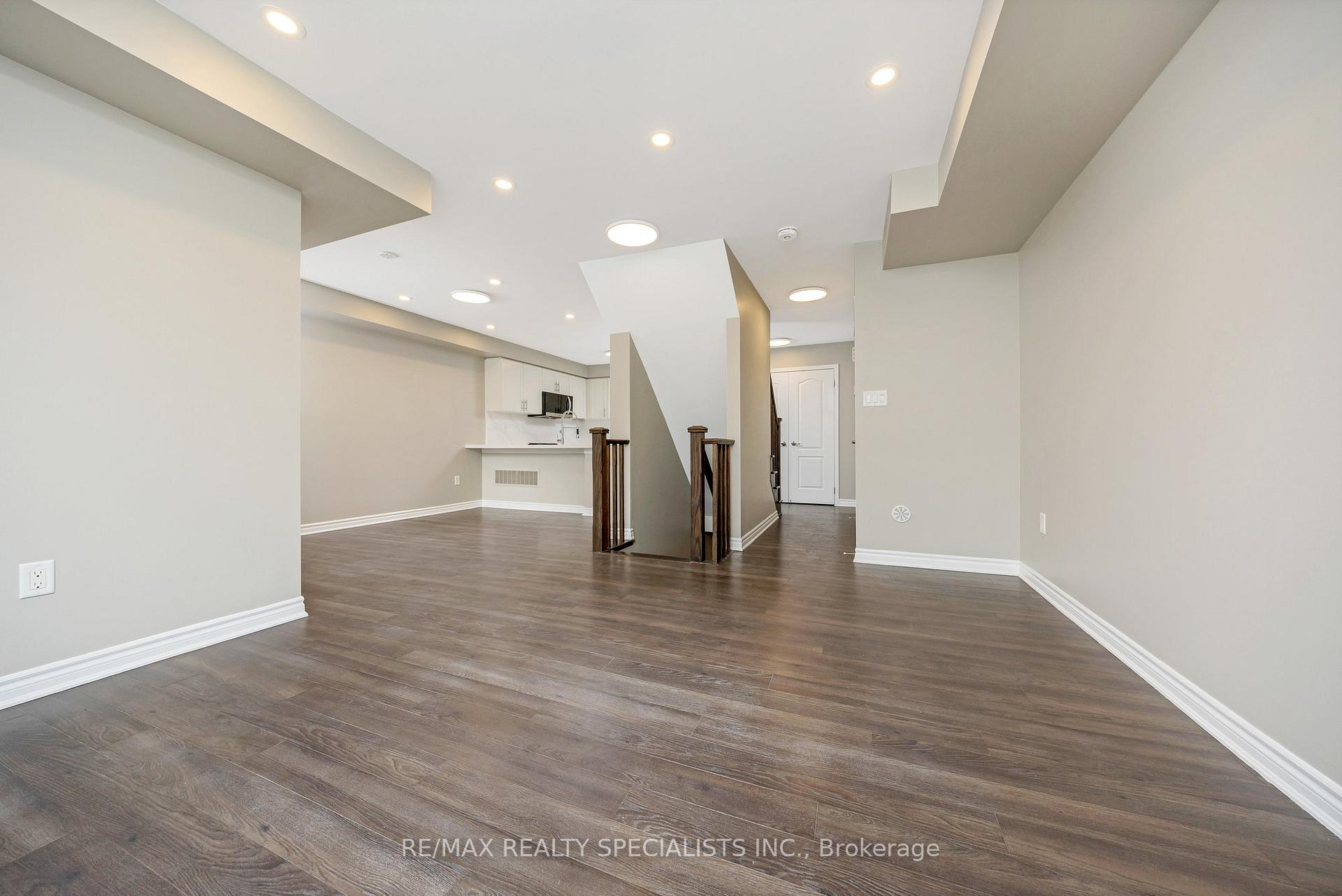 Photo 5 of 1573 Leblanc Court, Milton, Ford — HOMEH