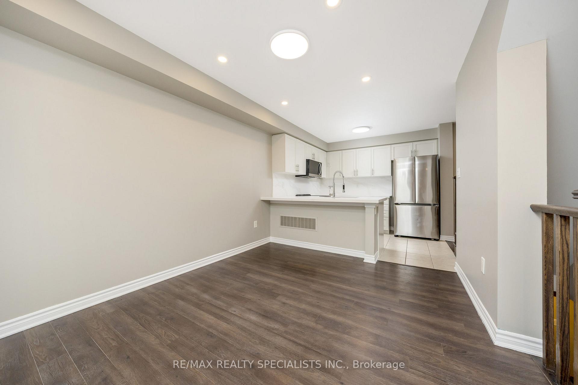 Photo 6 of 1573 Leblanc Court, Milton, Ford — HOMEH