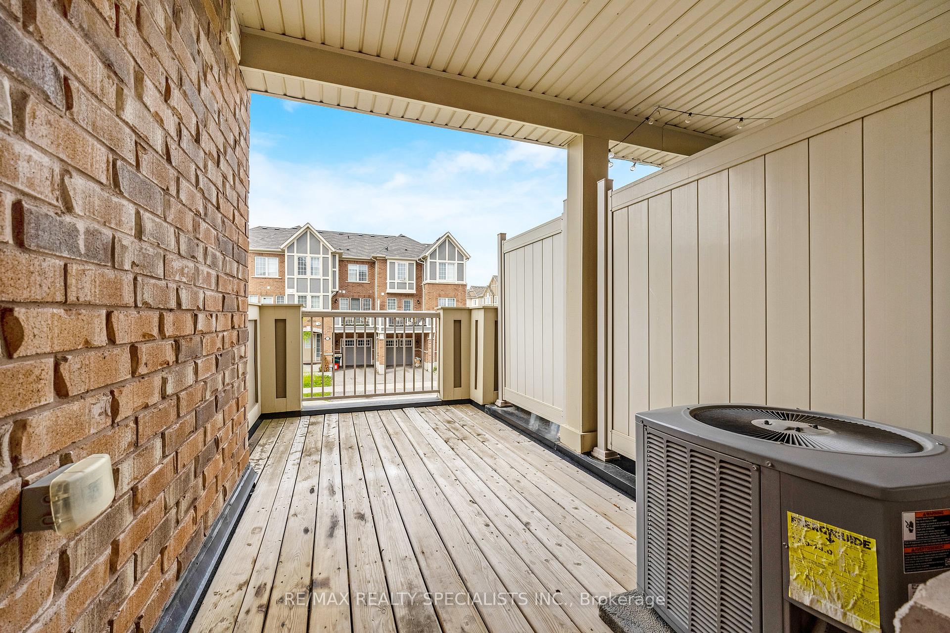 Photo 9 of 1573 Leblanc Court, Milton, Ford — HOMEH