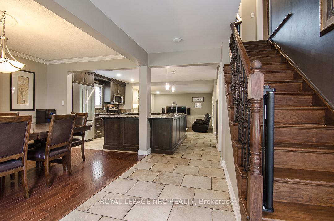 Photo 8 of 46 Millbridge Crescent, Pelham, Fonthill — HOMEH
