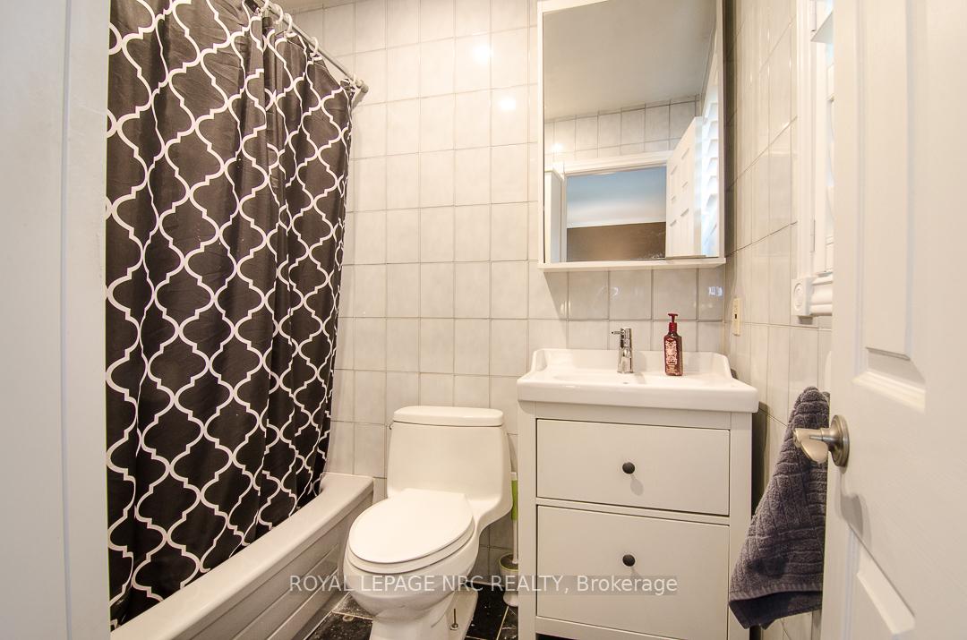 Photo 22 of 46 Millbridge Crescent, Pelham, Fonthill — HOMEH
