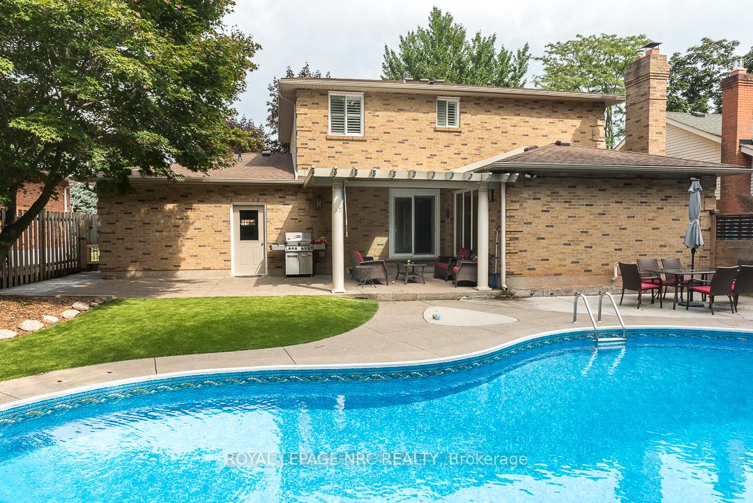 Photo 38 of 46 Millbridge Crescent, Pelham, Fonthill — HOMEH