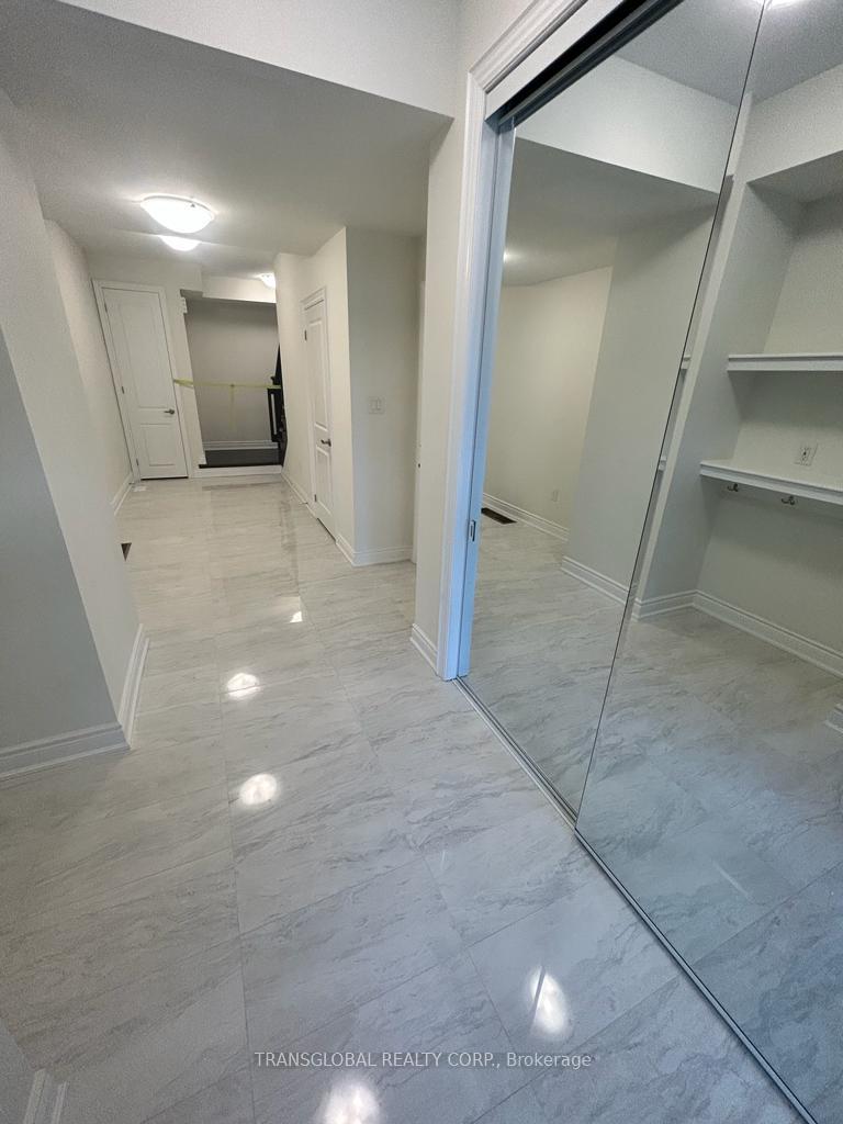 Photo 3 of 63 Therma Crescent, Markham, Victoria Square — HOMEH