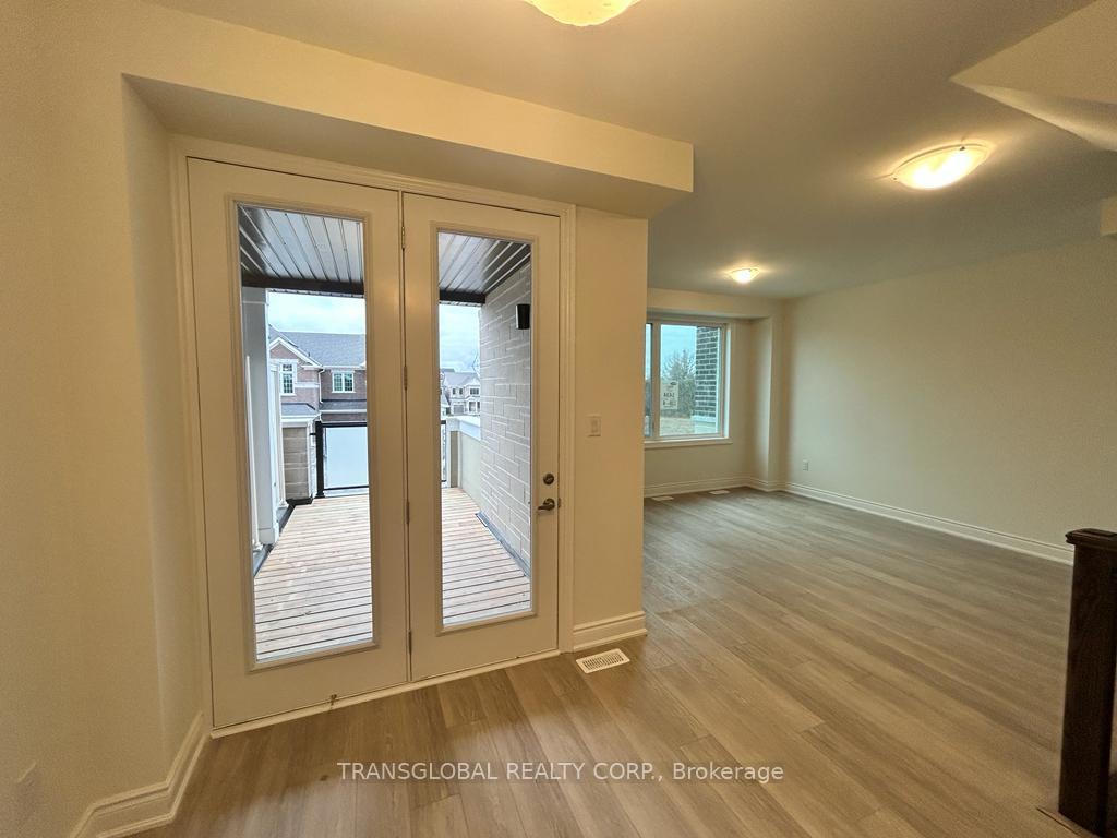 Photo 5 of 63 Therma Crescent, Markham, Victoria Square — HOMEH