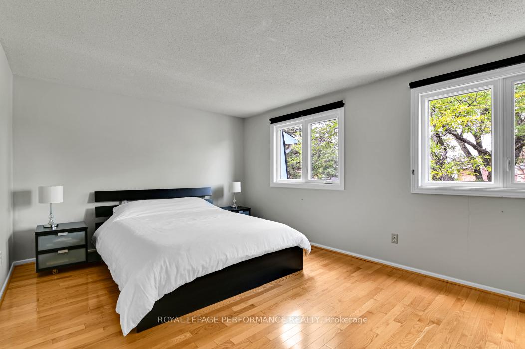 Photo 13 of 6252 Paddler Way, Ottawa, Hiawatha Park/Convent Glen — HOMEH