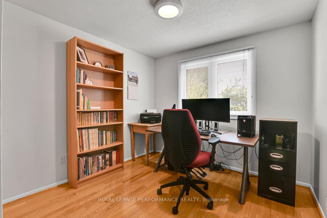 Photo 17 of 6252 Paddler Way, Ottawa, Hiawatha Park/Convent Glen — HOMEH