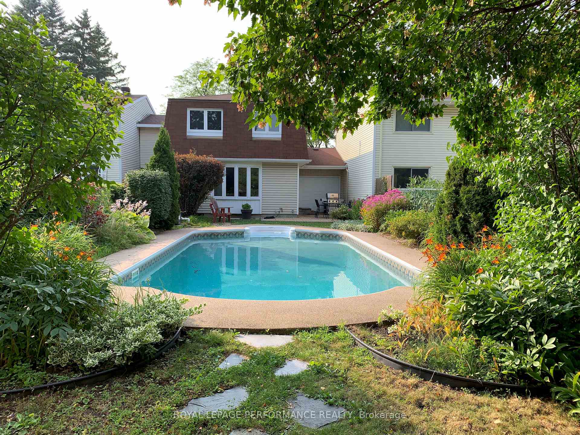 Photo 33 of 6252 Paddler Way, Ottawa, Hiawatha Park/Convent Glen — HOMEH