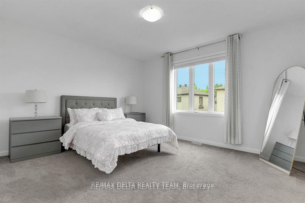 Photo 14 of 370 Aquaview Drive, Ottawa, Avalon East — HOMEH