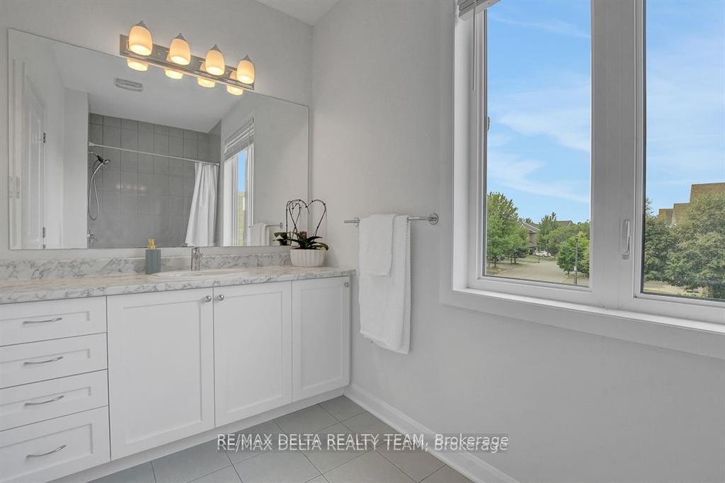 Photo 24 of 370 Aquaview Drive, Ottawa, Avalon East — HOMEH