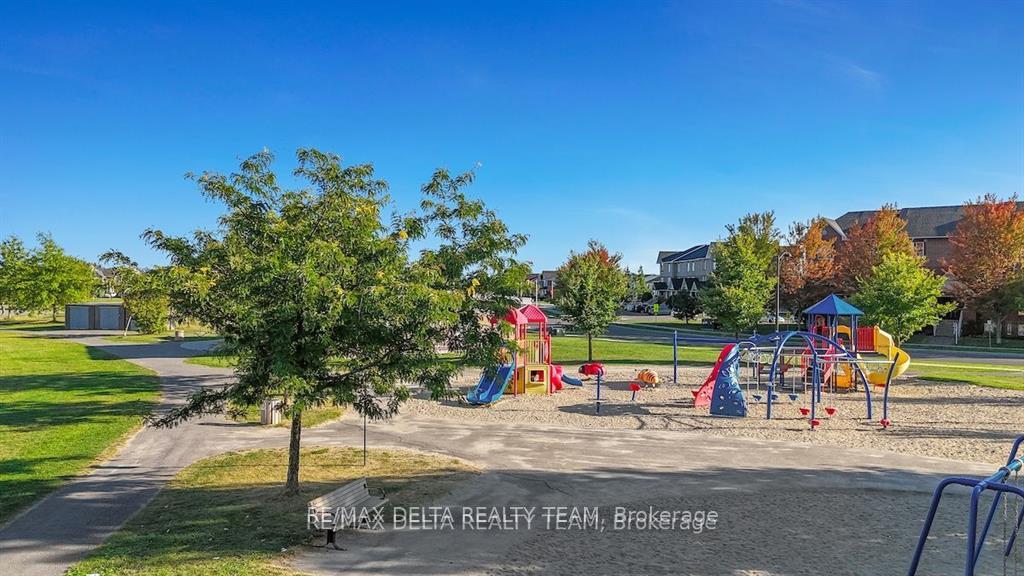 Photo 33 of 370 Aquaview Drive, Ottawa, Avalon East — HOMEH