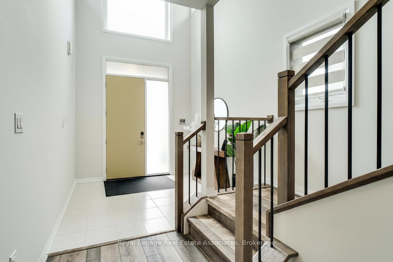 Photo 4 of 87 Acacia Road, Pelham, Fonthill — HOMEH