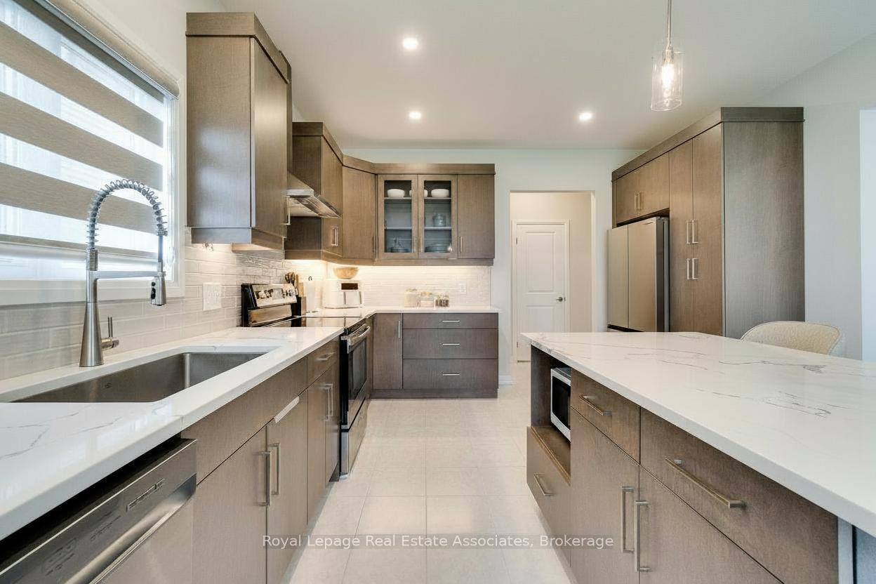 Photo 9 of 87 Acacia Road, Pelham, Fonthill — HOMEH