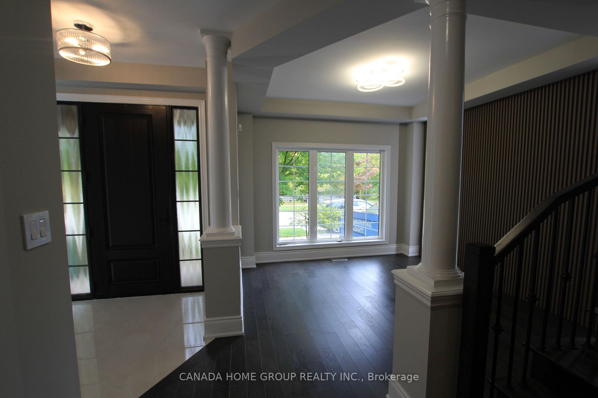 Photo 3 of 129 Creek Path Avenue, Oakville, Bronte — HOMEH