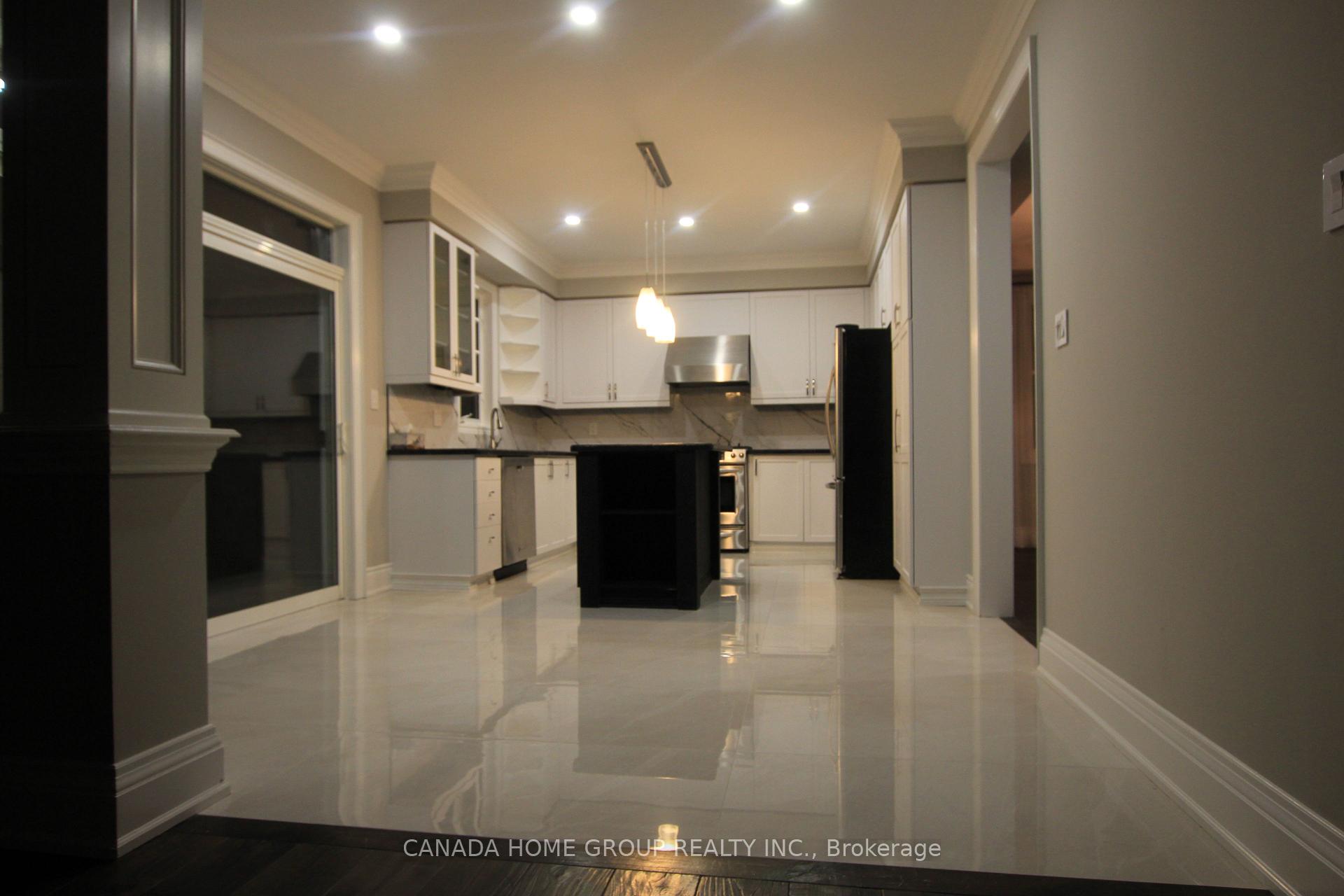 Photo 13 of 129 Creek Path Avenue, Oakville, Bronte — HOMEH