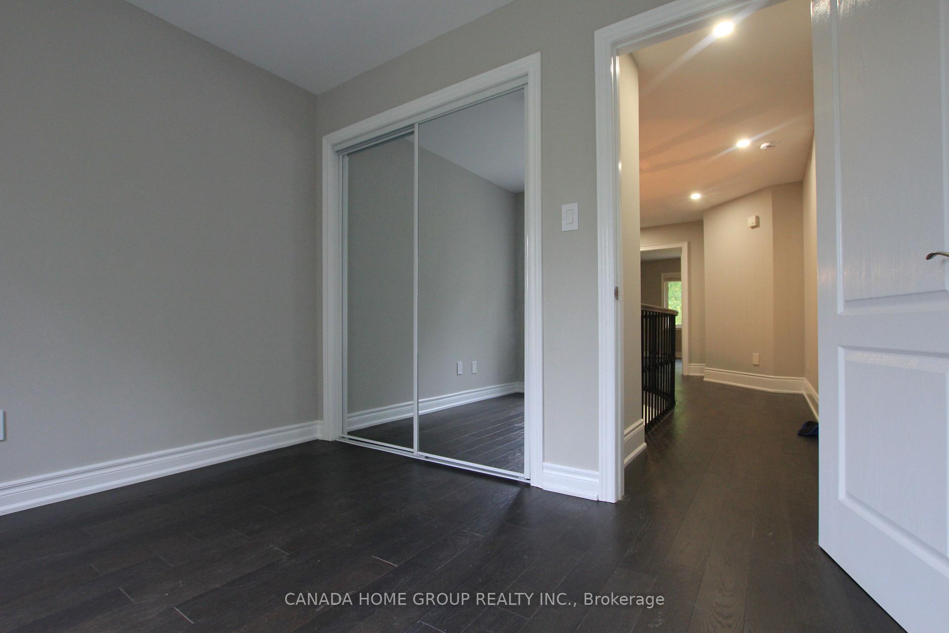 Photo 20 of 129 Creek Path Avenue, Oakville, Bronte — HOMEH