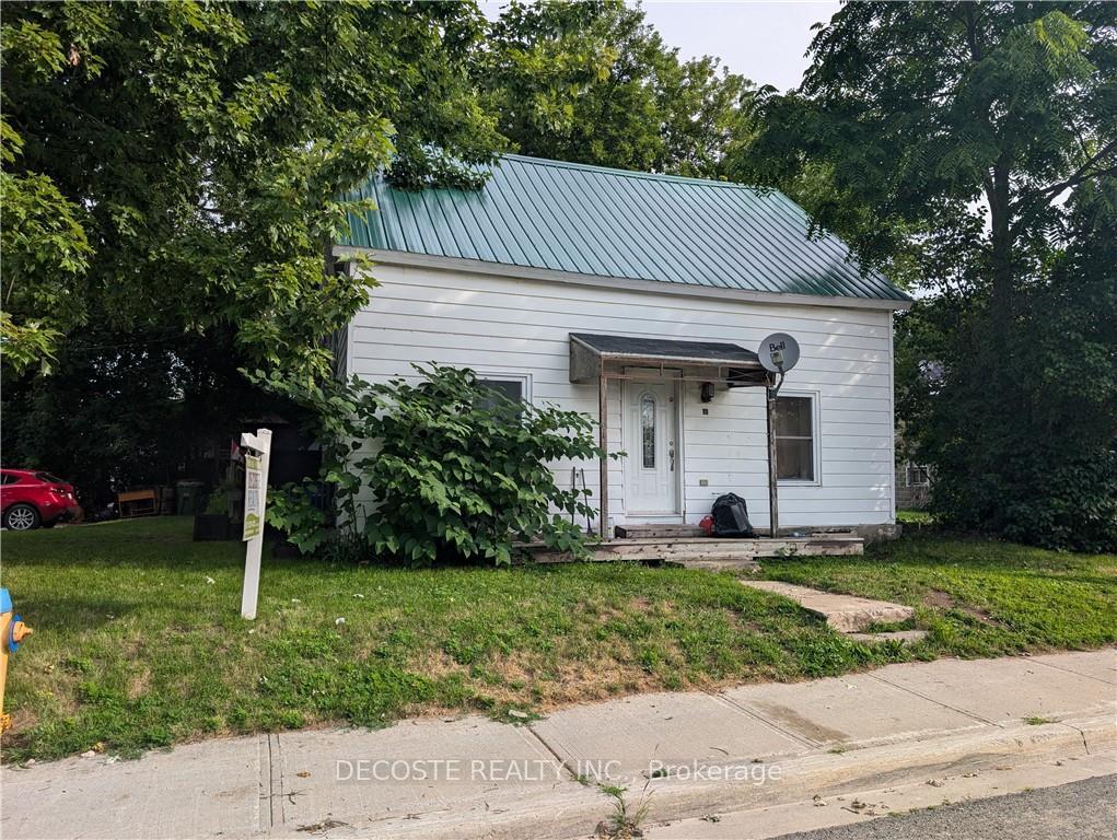 Photo 2 of 23 Elgin Street W, North Glengarry, Alexandria — HOMEH