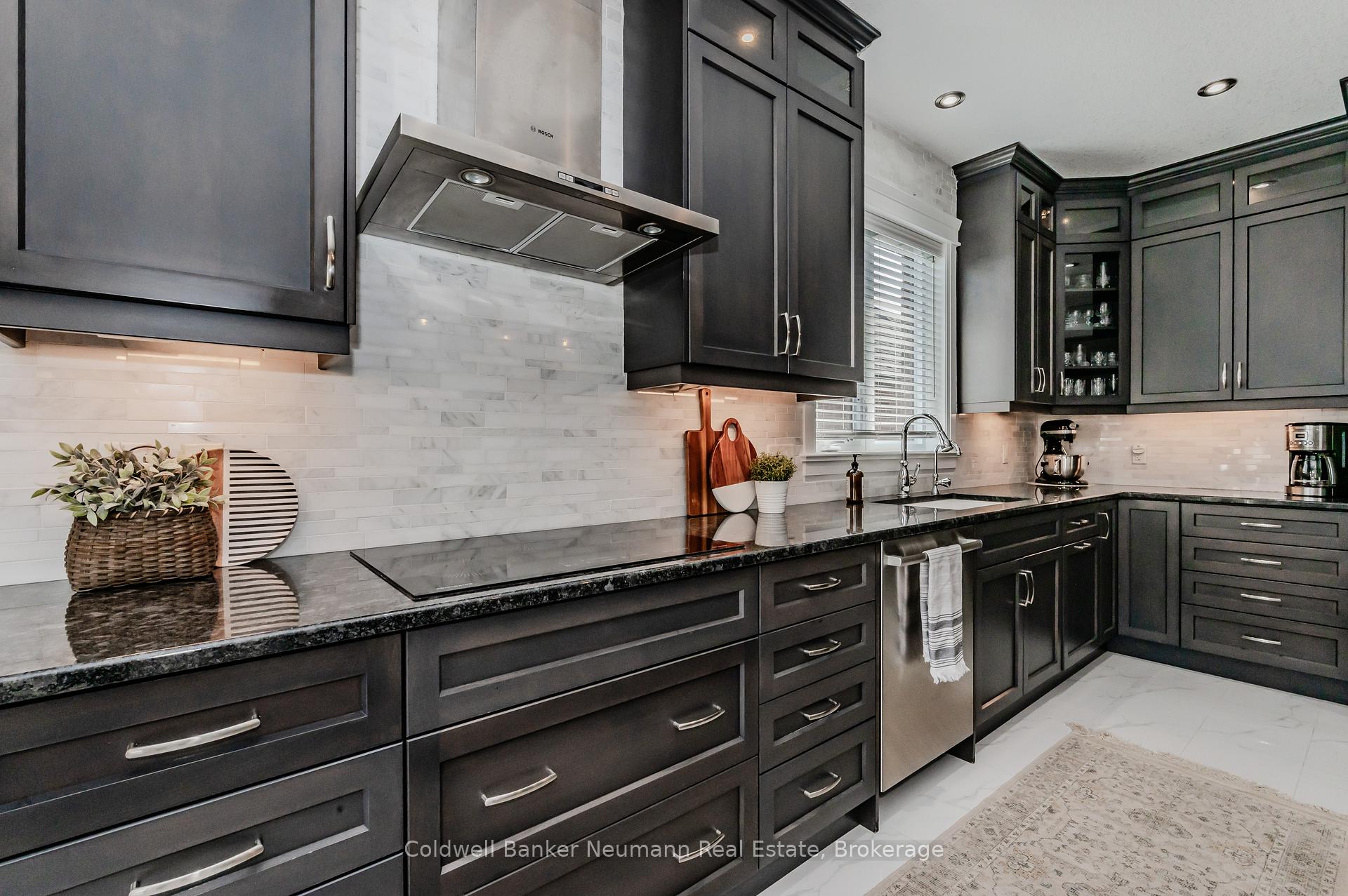 Photo 6 of 970 Reserve Avenue S, North Perth, Listowel — HOMEH