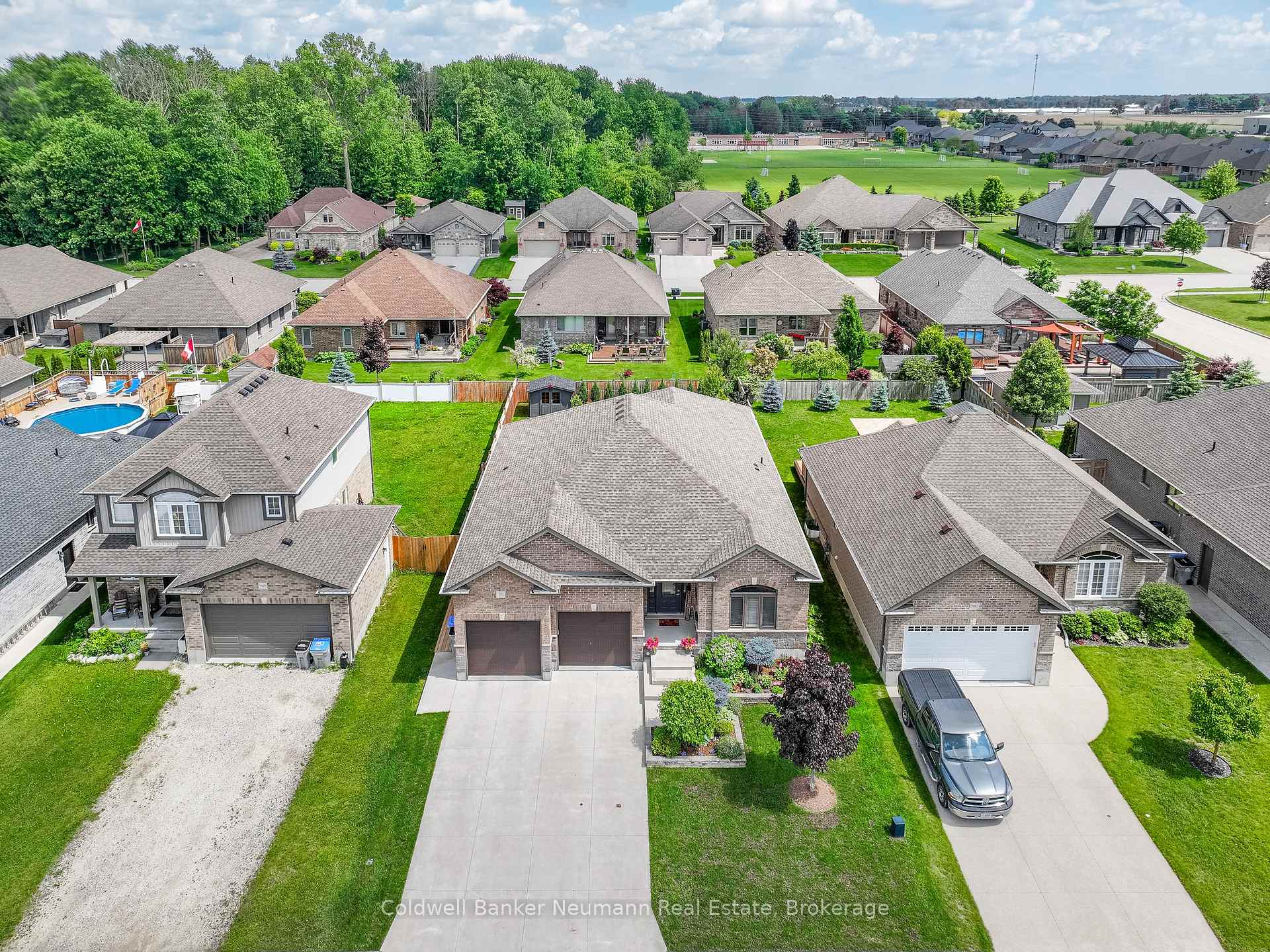 Photo 39 of 970 Reserve Avenue S, North Perth, Listowel — HOMEH