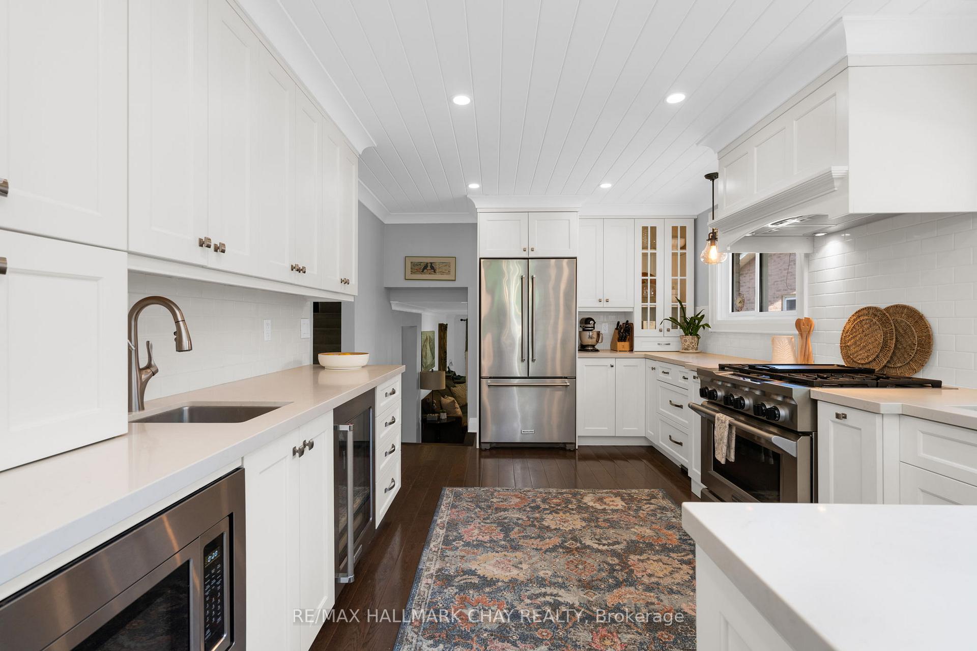 Photo 13 of 2 Willis Drive, New Tecumseth, Alliston — HOMEH