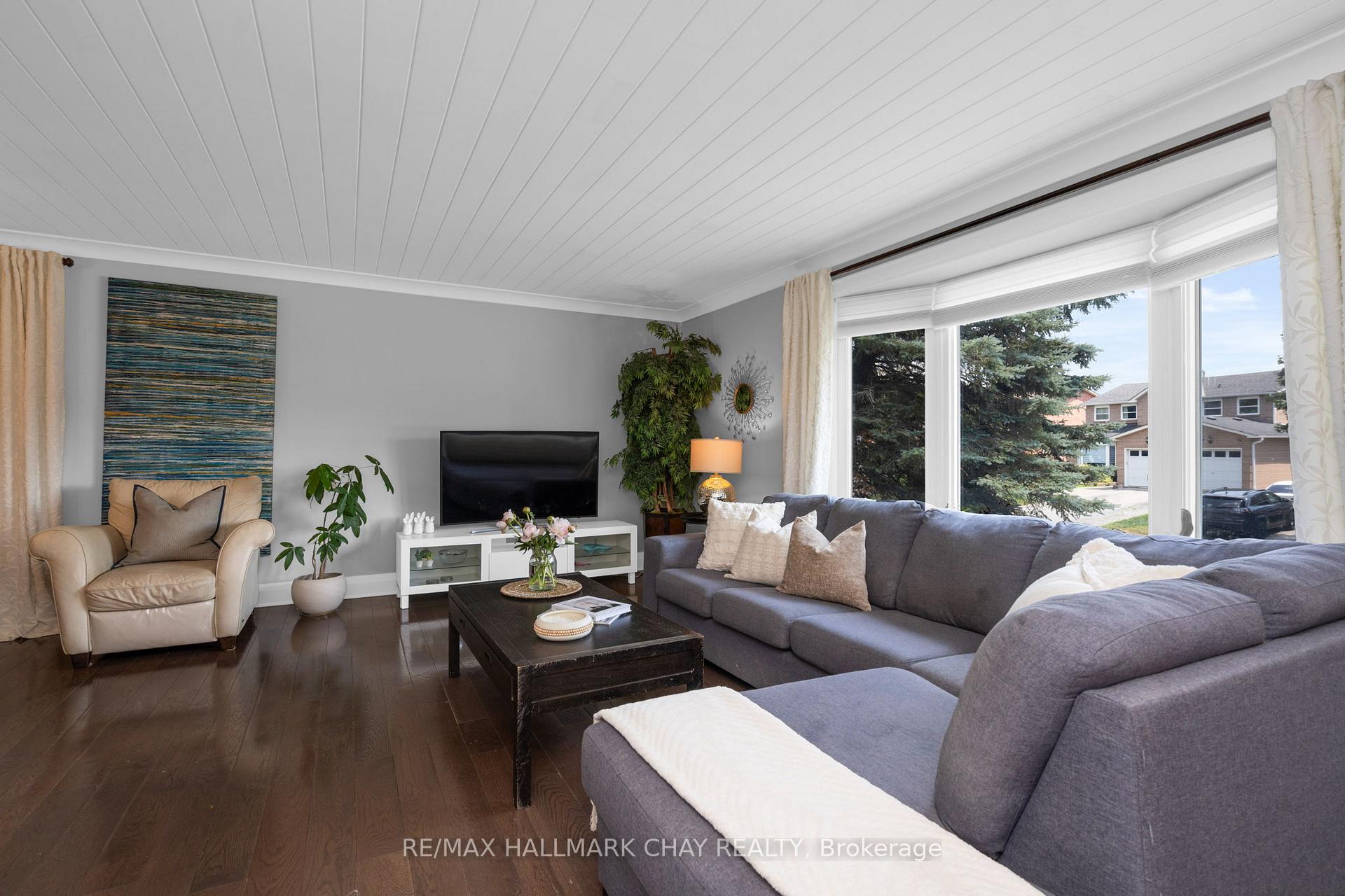 Photo 22 of 2 Willis Drive, New Tecumseth, Alliston — HOMEH