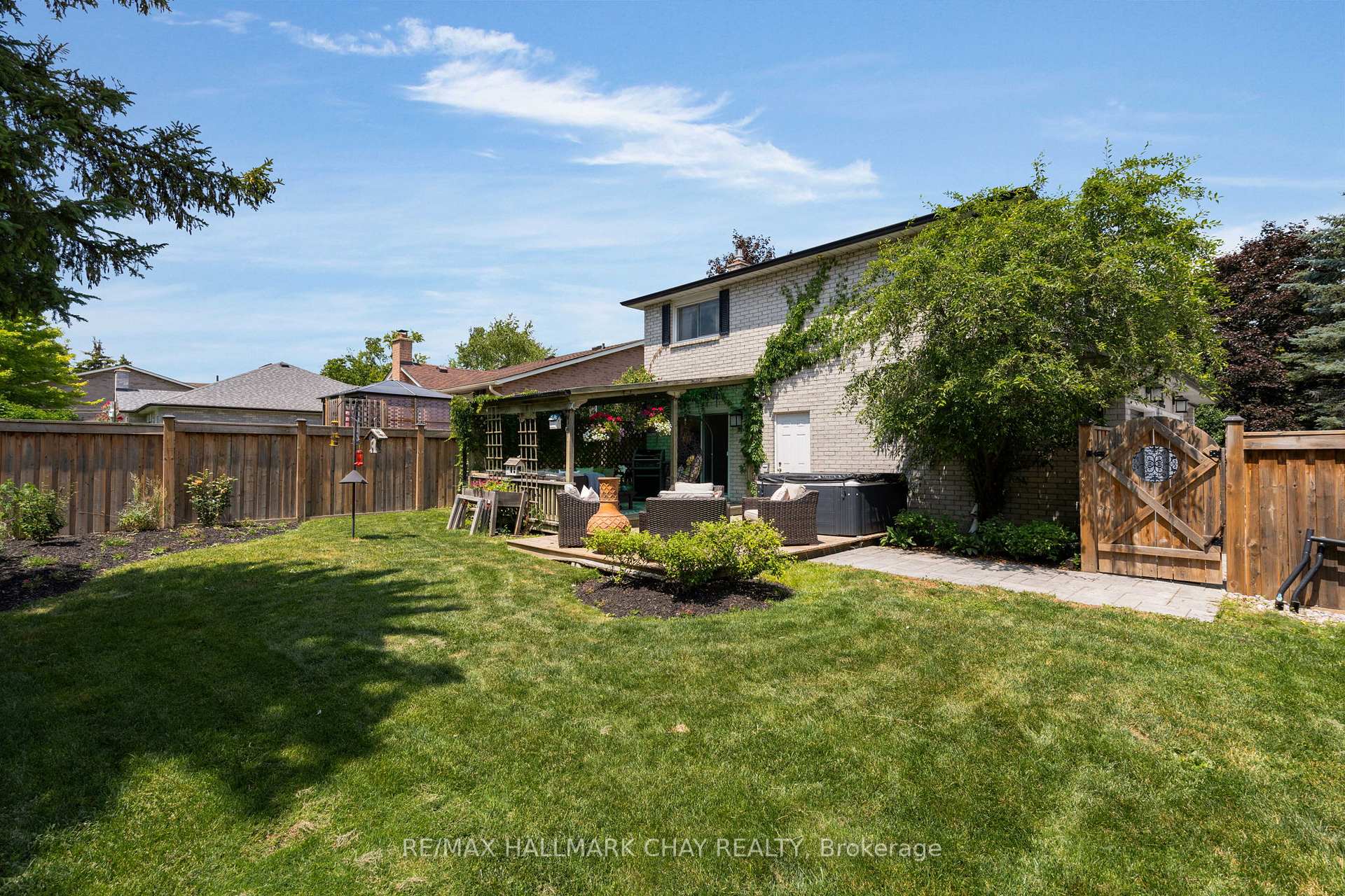 Photo 36 of 2 Willis Drive, New Tecumseth, Alliston — HOMEH