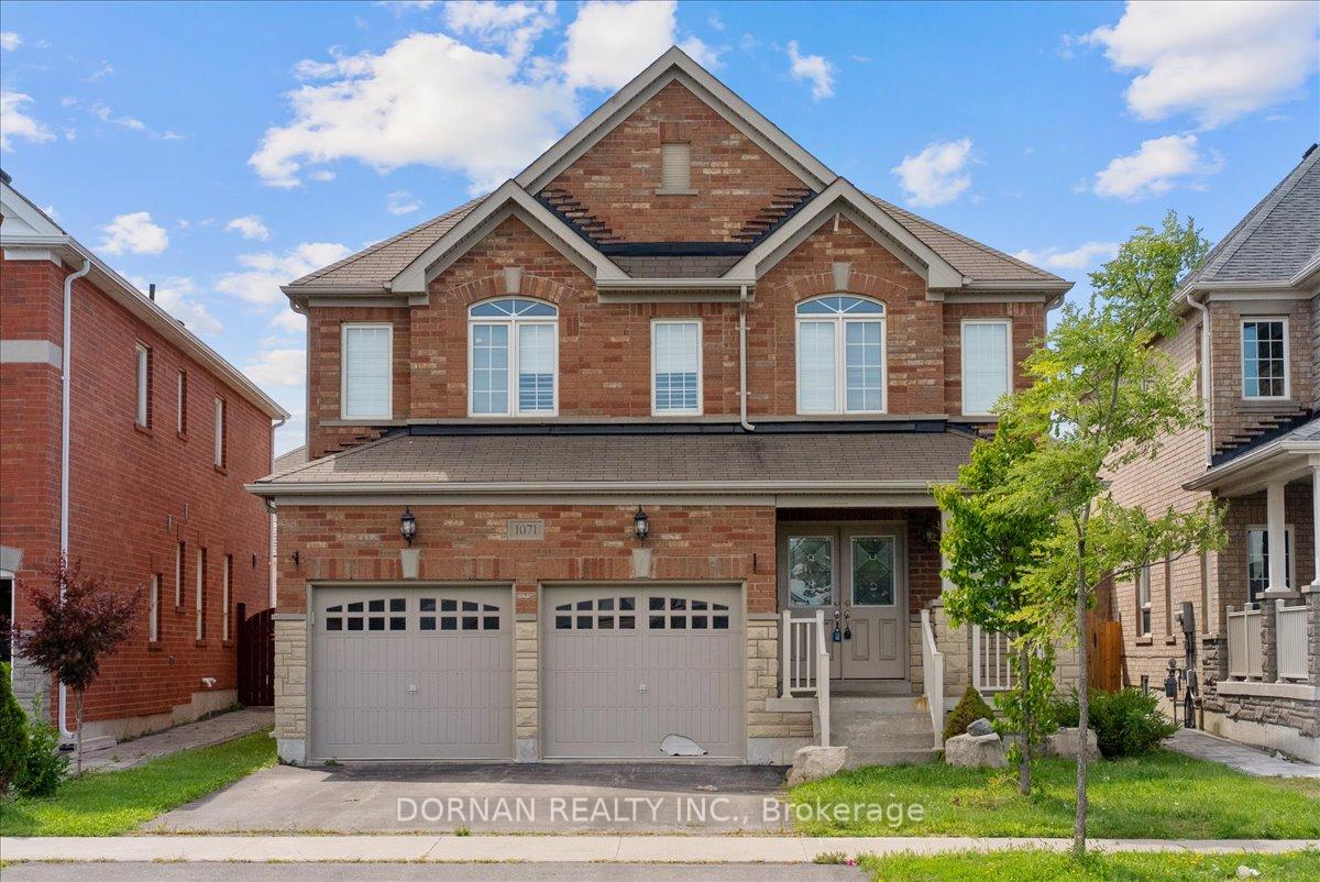 Photo 2 of 1071 Coldstream Drive, Oshawa, Taunton — HOMEH