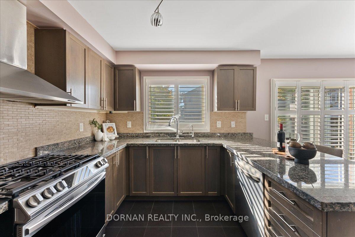 Photo 14 of 1071 Coldstream Drive, Oshawa, Taunton — HOMEH