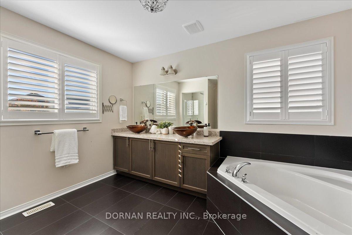 Photo 32 of 1071 Coldstream Drive, Oshawa, Taunton — HOMEH