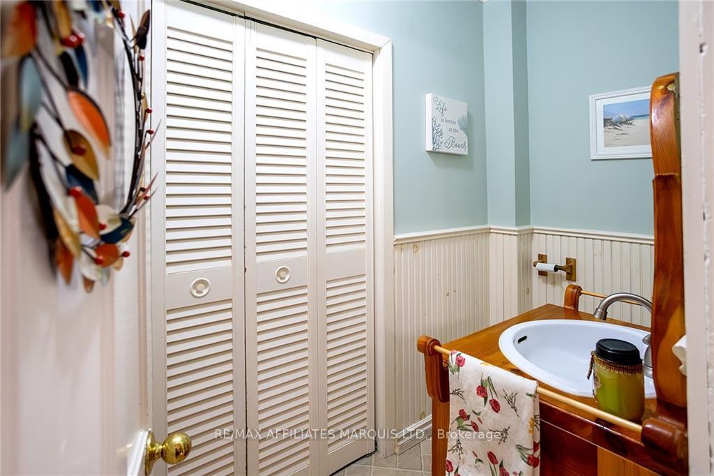 Photo 11 of 424 Main Street, North Dundas, Winchester — HOMEH
